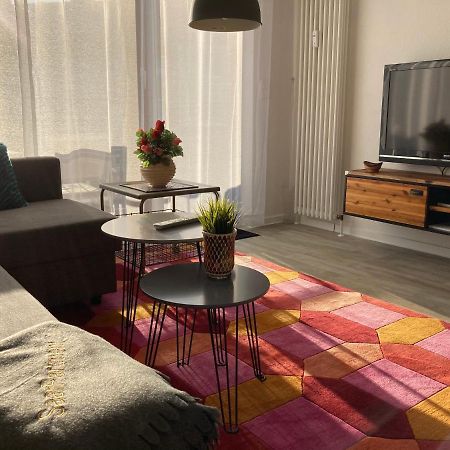 Living At Saarpartments -Adults Only- 2 Bedroom, Netflix - Business & Holiday Apartments For Long- And Short Term Stay, 3 Min To Train Station, Secure E-Bike Parking! Saarbrücken Exteriör bild