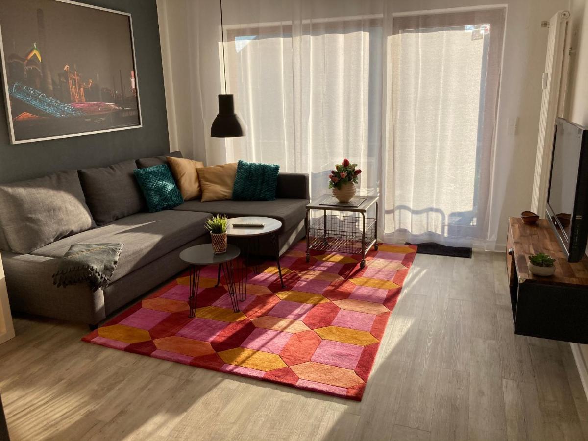 Living At Saarpartments -Adults Only- 2 Bedroom, Netflix - Business & Holiday Apartments For Long- And Short Term Stay, 3 Min To Train Station, Secure E-Bike Parking! Saarbrücken Exteriör bild
