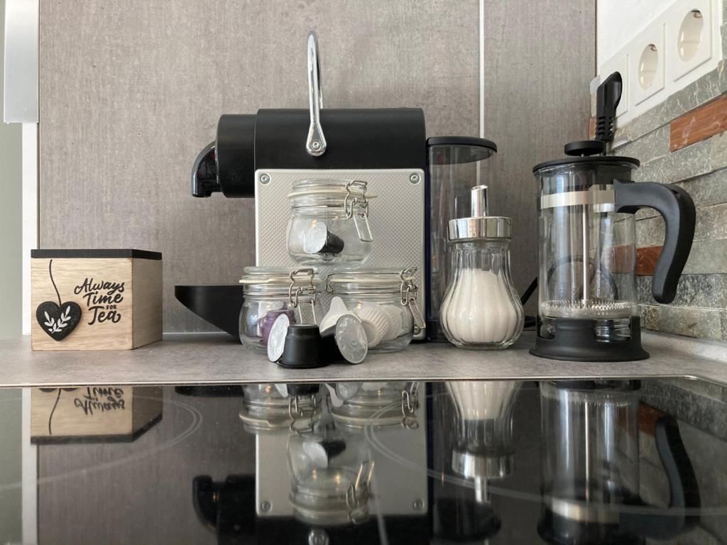 Living At Saarpartments -Adults Only- 2 Bedroom, Netflix - Business & Holiday Apartments For Long- And Short Term Stay, 3 Min To Train Station, Secure E-Bike Parking! Saarbrücken Exteriör bild